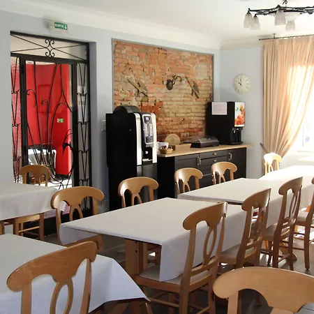 Le Luxembourg 2* Moissac